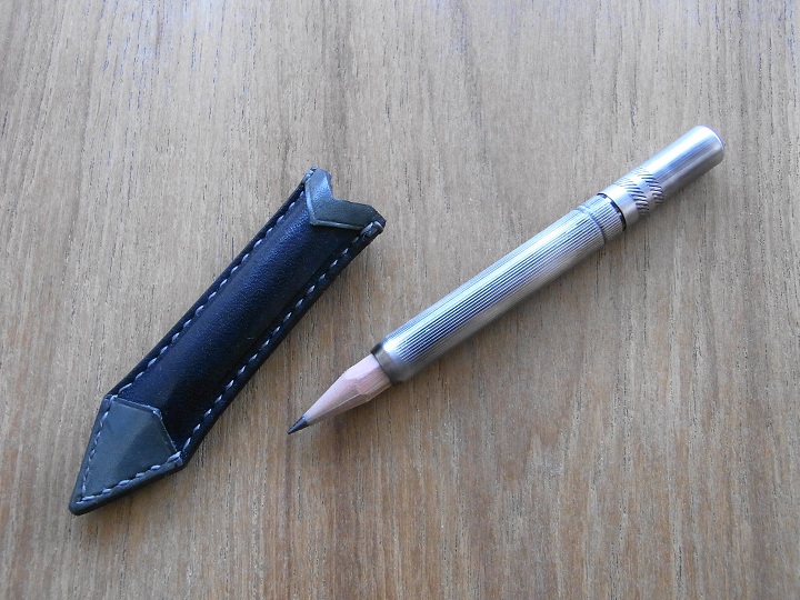 工房Ｑ - 剣になったペン